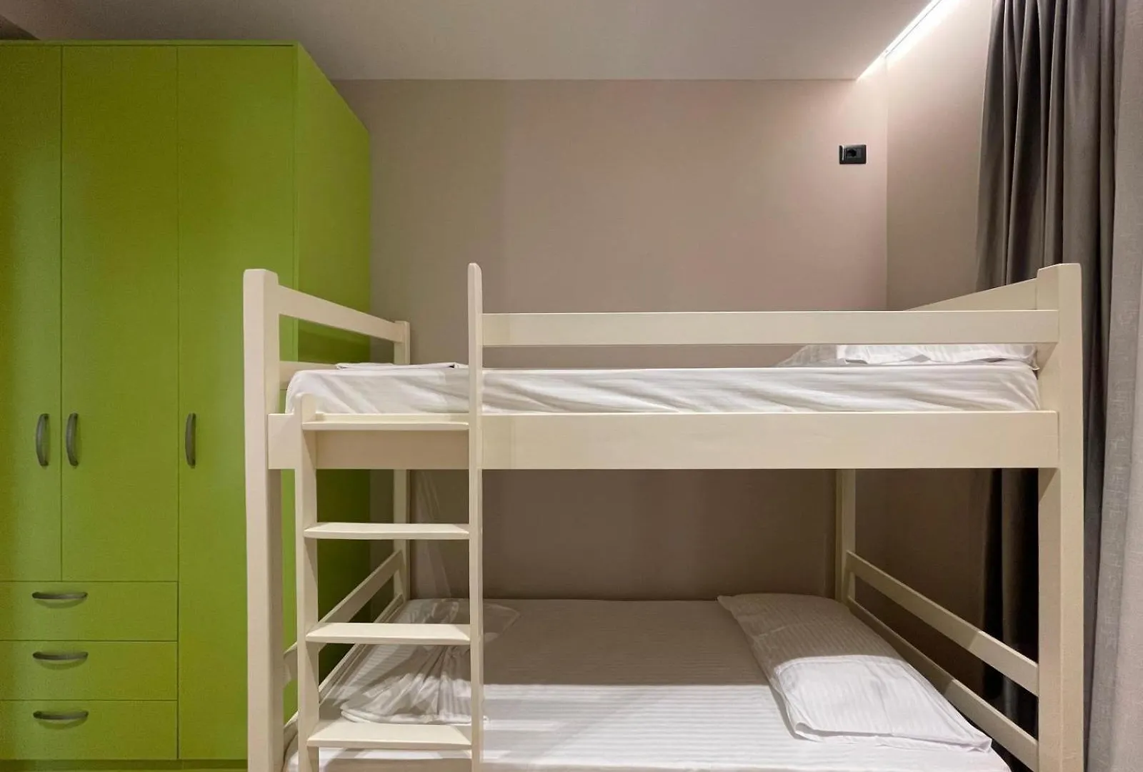 Marana Apartamet'S Vlore 0*,  Albania